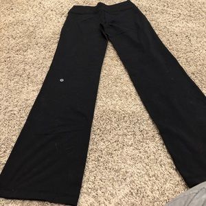 Lululemon yoga pants